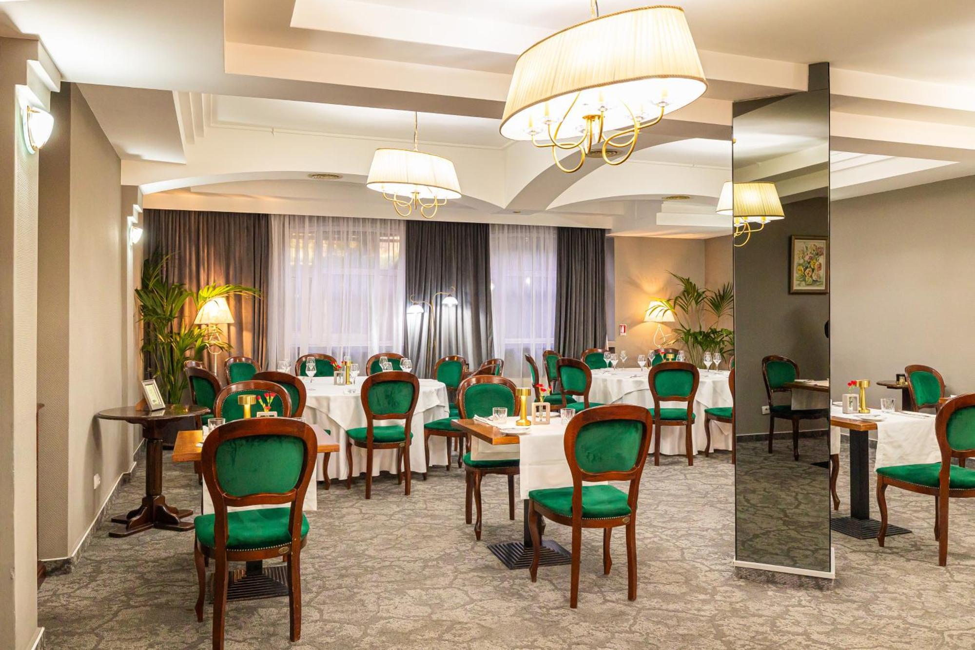 Hotel Brilliant Meses ซาเลา ภายนอก รูปภาพ