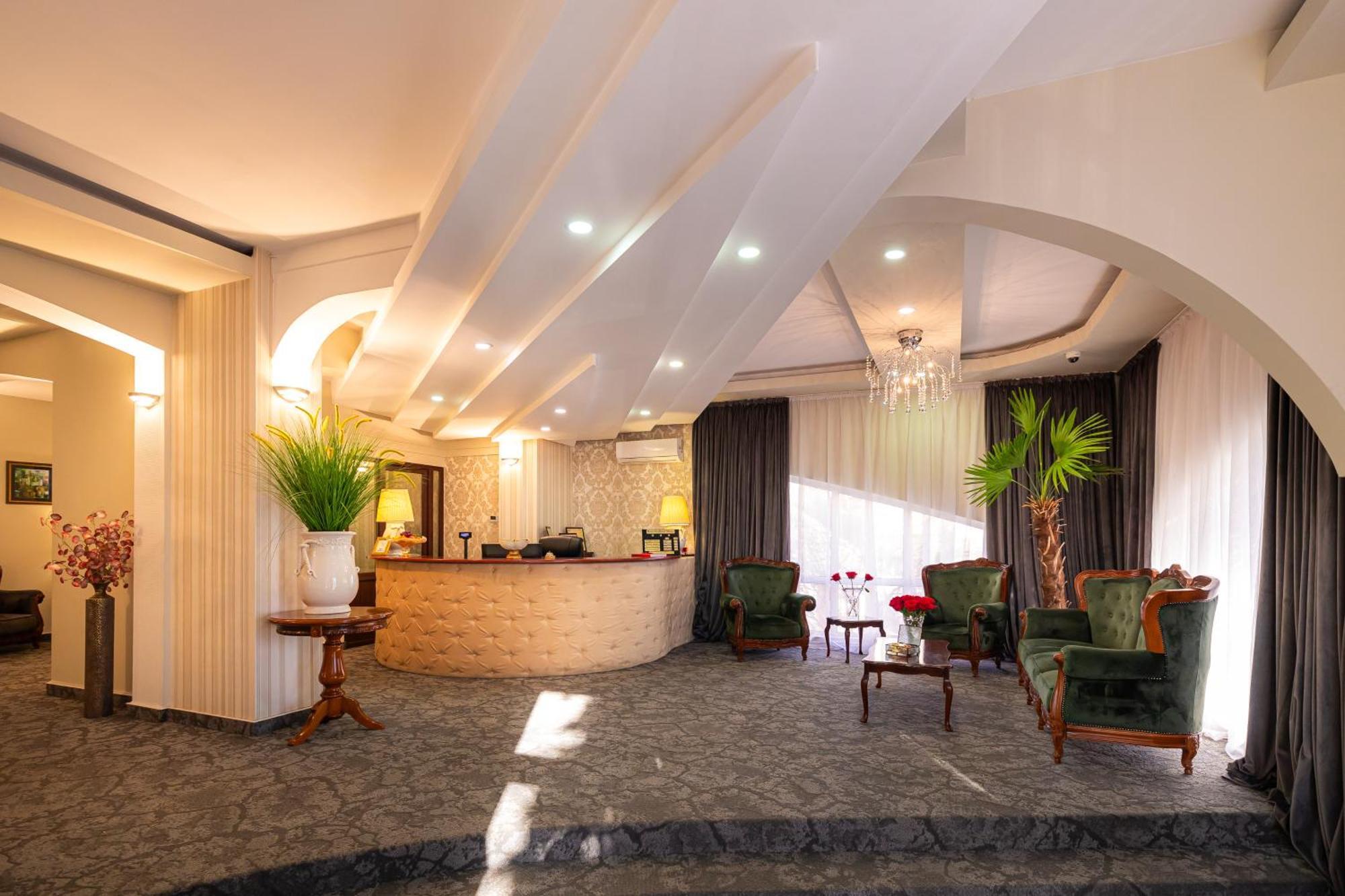 Hotel Brilliant Meses ซาเลา ภายนอก รูปภาพ