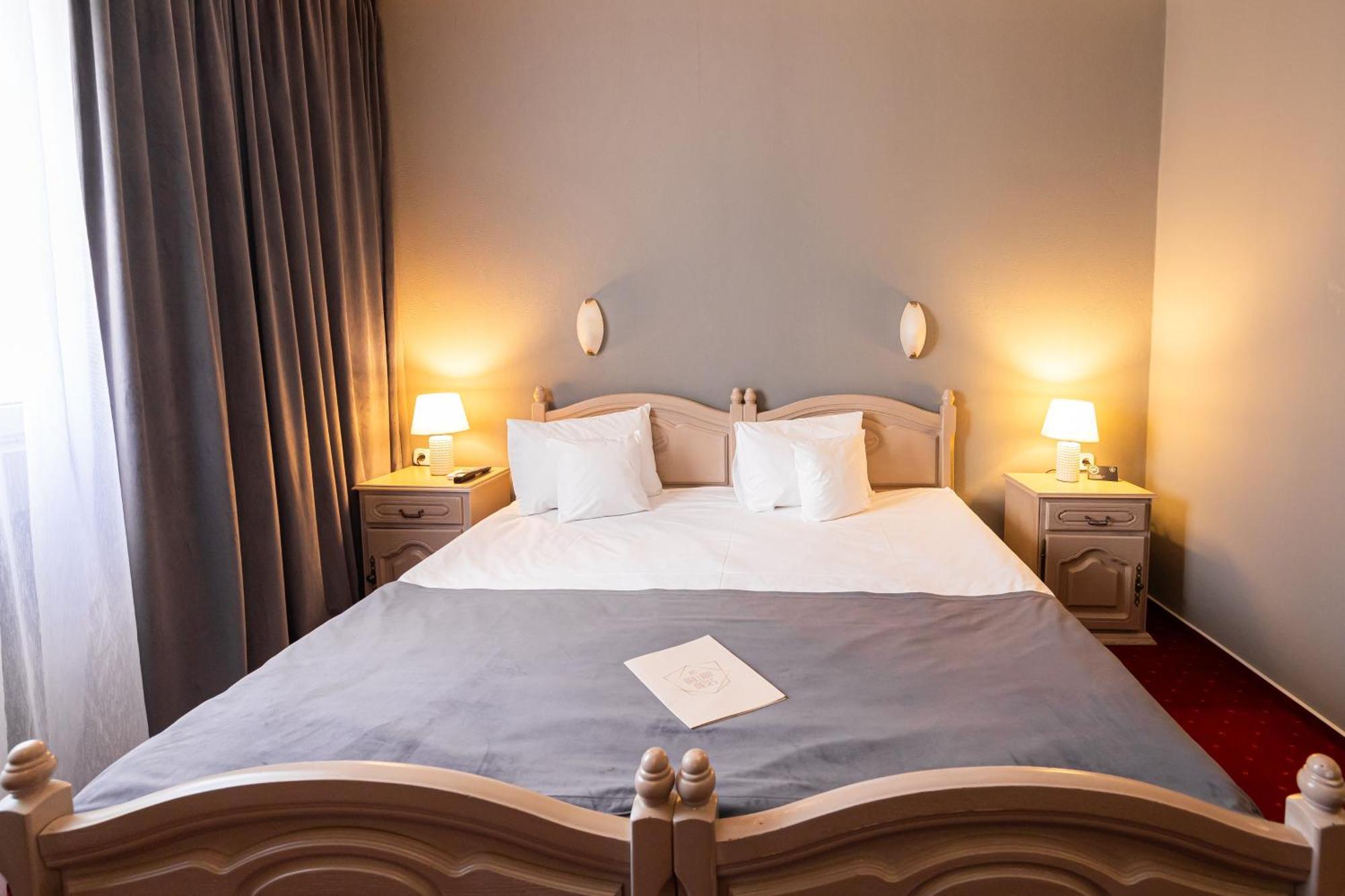 Hotel Brilliant Meses ซาเลา ภายนอก รูปภาพ